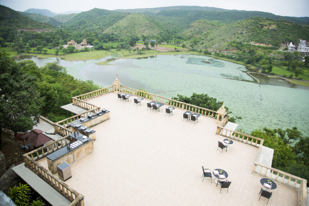 rooftop restuarants udaipur