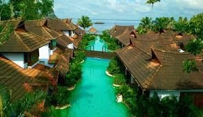 Top 10 Outdoor Winter Wedding Venues in India 8 KumarakomLakeResort
