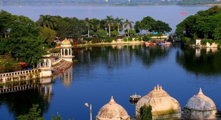 Top 10 Places to Visit in Udaipur with Family 4 Lake Pichola
