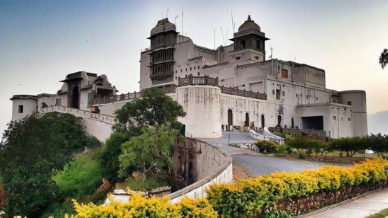 Top 10 Places to Visit in Udaipur with Family 7 Sajjangarh Palace Monsoon Palace