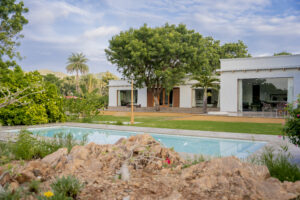 Blog 8 Budget Hacks for Planning a Destination Wedding